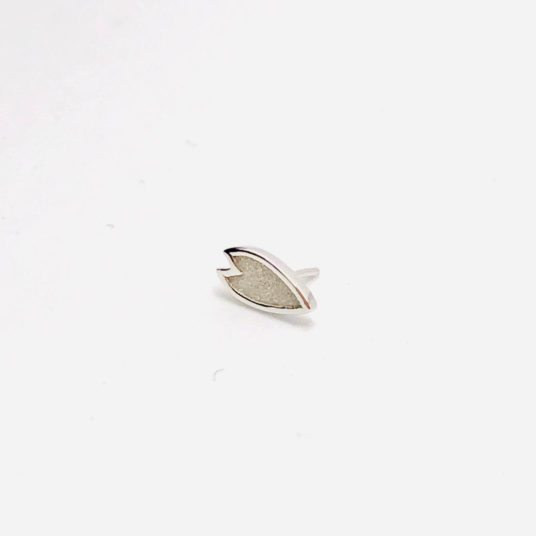 BVLA GB Cherry Blossom Petal Pushpin End