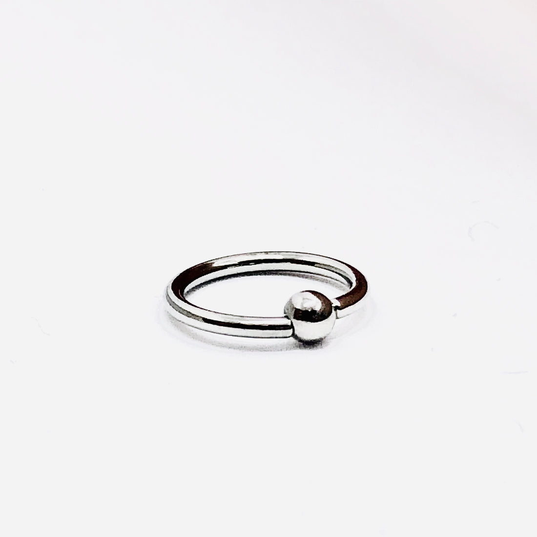 Anatometal Captive Bead Ring